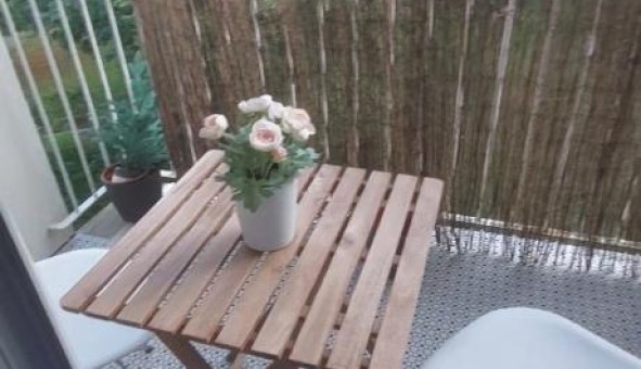 Logement tudiant Location Studio Vide La Celle Saint Cloud (78170)