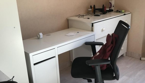 Logement tudiant Location Studio Vide La Chapelle sur Erdre (44240)