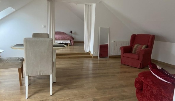 Logement tudiant Location Studio Vide La Chapelle sur Erdre (44240)