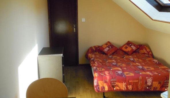 Logement étudiant Location Studio Vide La Charmée (71100)