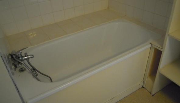Logement tudiant Studio à La Charme (71100)