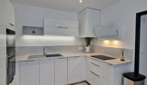 Logement tudiant Studio à La Colle sur Loup (06480)