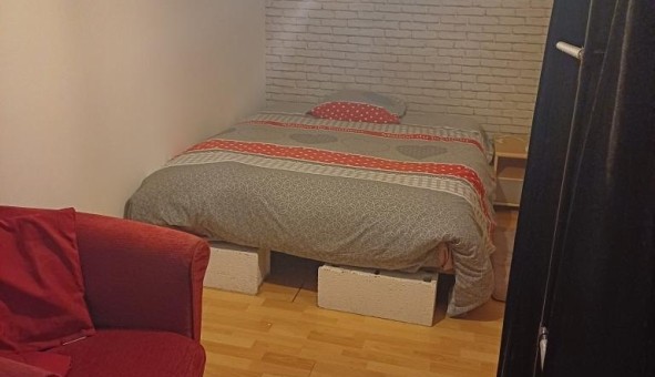 Logement tudiant Studio à La Couronne (16400)