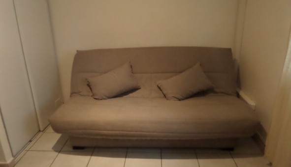 Logement tudiant Studio à La Crau (83260)