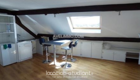 Logement tudiant Location Studio Vide La Queue les Yvelines (78940)