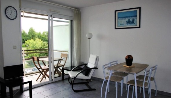 Logement tudiant Location Studio Vide La Rochelle (17000)