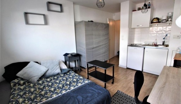Logement tudiant Location Studio Vide La Rochelle (17000)