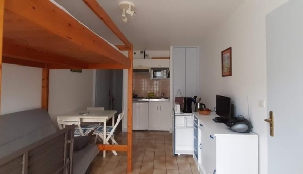 Logement tudiant Location Studio Vide La Rochelle (17000)
