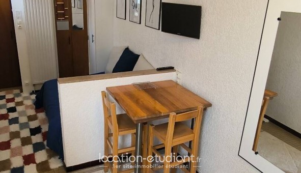Logement tudiant Location Studio Meublé La Rochelle (17000)