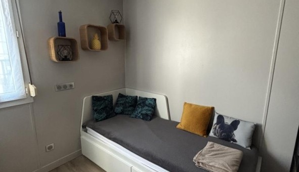 Logement tudiant Studio à La Rochelle (17000)