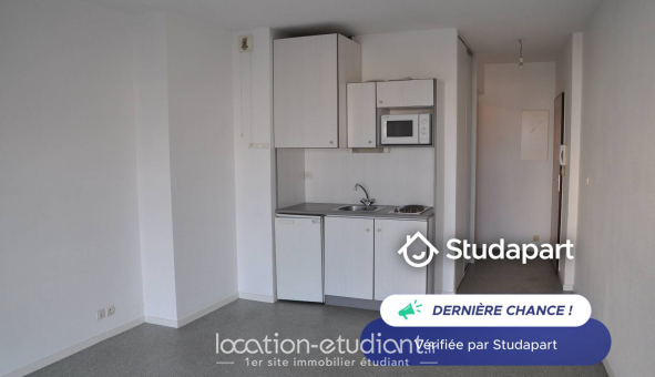 Logement tudiant Location Studio Vide La Rochelle (17000)