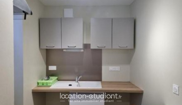 Logement tudiant Location Studio Vide La Rochette (73110)