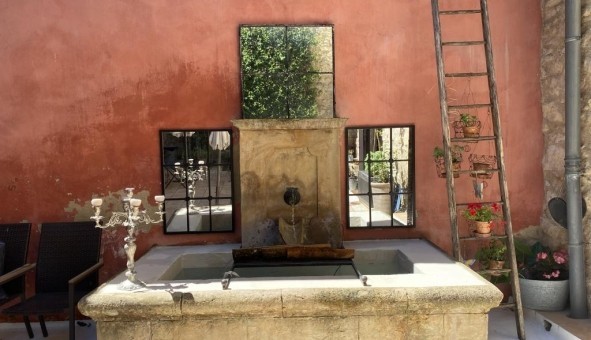 Logement tudiant Studio à La Roque d'Anthron (13640)