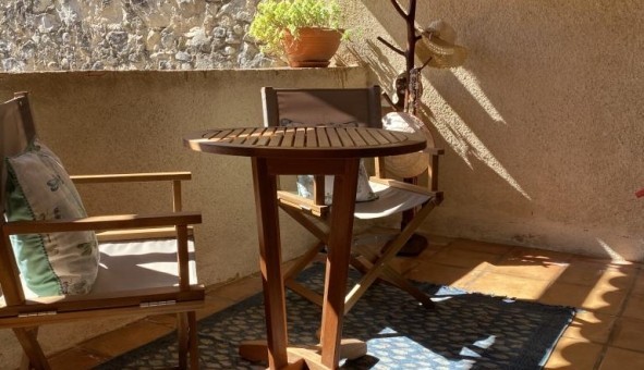 Logement tudiant Studio à La Roque d'Anthron (13640)