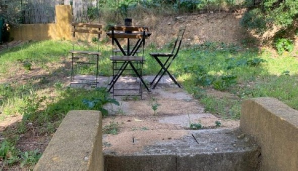 Logement tudiant Studio à La Seyne sur Mer (83500)