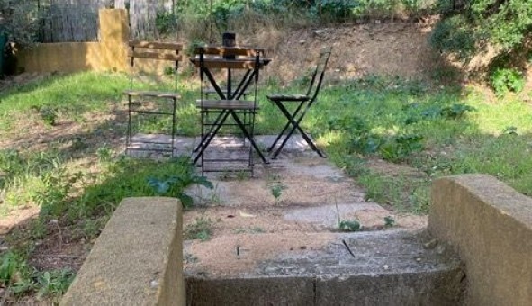 Logement �tudiant Studio &agrave; La Seyne sur Mer (83500)