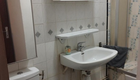 Logement tudiant Studio à La Valette du Var (83160)