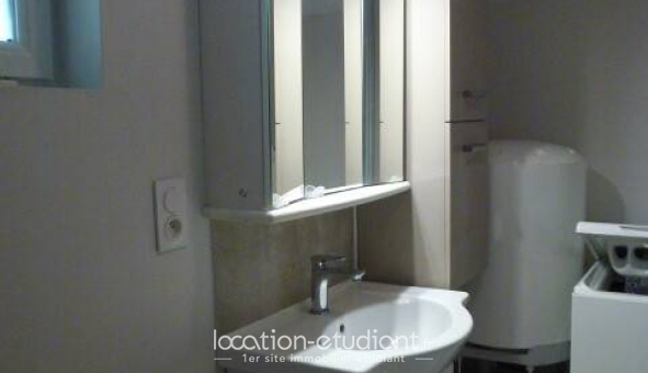 Logement tudiant Studio à Largentire (07110)