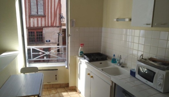 Logement tudiant Studio à Laval (53000)