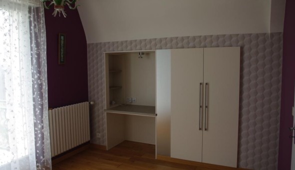 Logement tudiant Studio à Laval (53000)