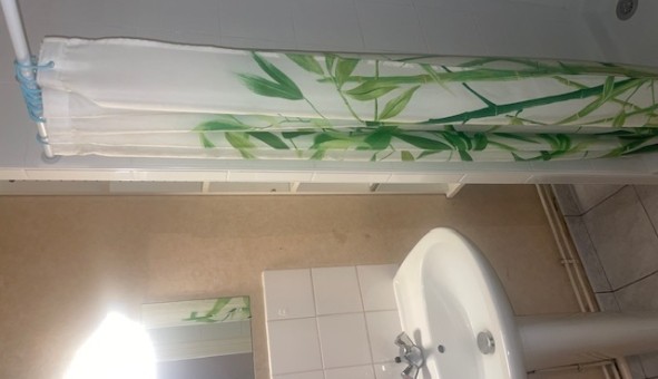 Logement �tudiant Studio &agrave; Laval (53000)