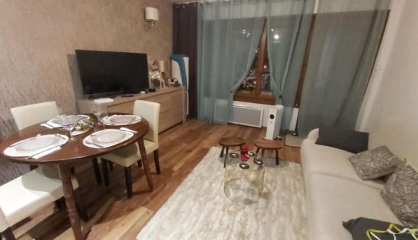 Logement tudiant Location Studio Vide Le Bar sur Loup (06620)