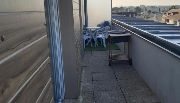 Logement tudiant Studio à Le Blanc Mesnil (93150)