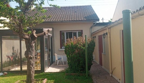 Logement tudiant Studio à Le Blanc Mesnil (93150)