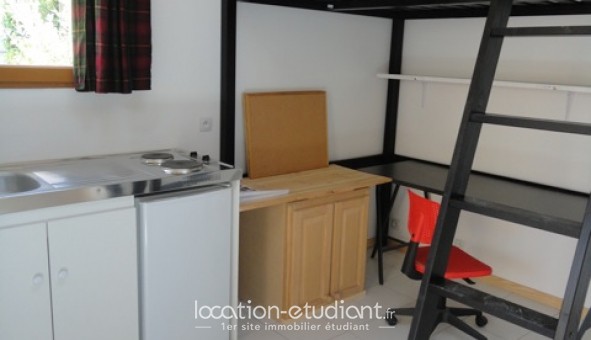 Logement tudiant Location Studio Vide Le Bouscat (33110)