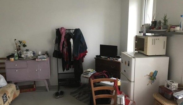 Logement tudiant Studio à Le Chambon Feugerolles (42500)