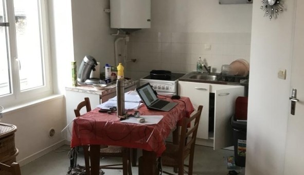 Logement tudiant Studio à Le Chambon Feugerolles (42500)