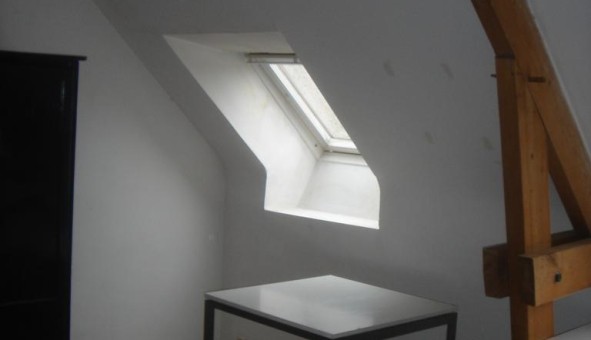 Logement tudiant Location Studio Vide Le Chesnay (78150)