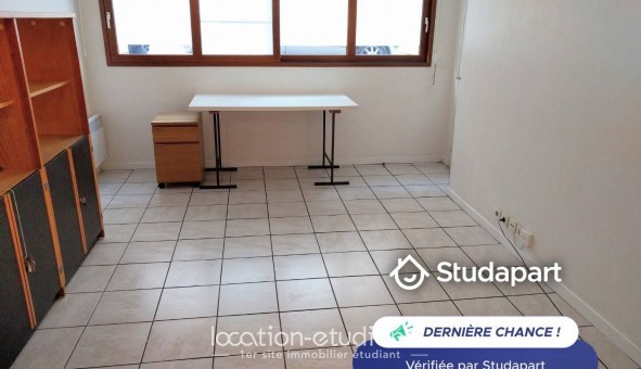 Logement tudiant Location Studio Vide Le Kremlin Bictre (94270)