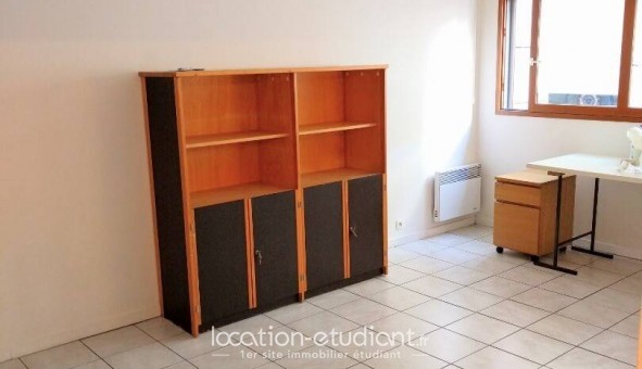 Logement tudiant Studio à Le Kremlin Bictre (94270)