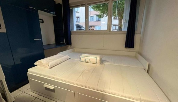 Logement �tudiant Studio &agrave; Le Plessis Robinson (92350)