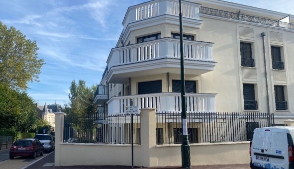 Logement �tudiant Studio &agrave; Le Plessis Robinson (92350)
