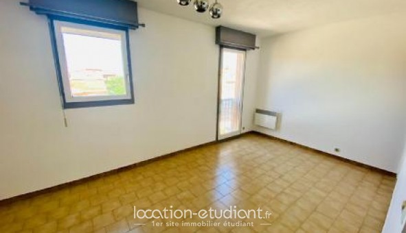 Logement tudiant Location Studio Vide Le Pradet (83220)