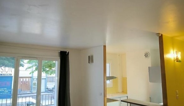 Logement tudiant Studio à Le Pr Saint Gervais (93310)