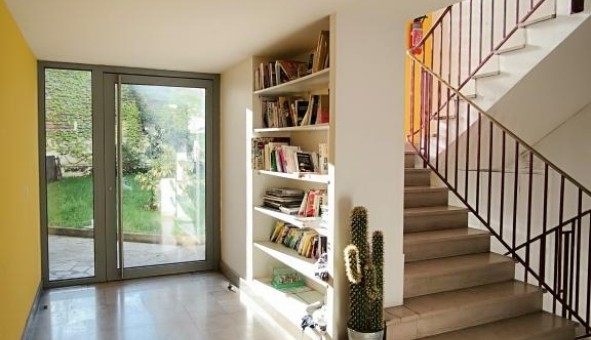 Logement tudiant Studio à Le Pr Saint Gervais (93310)
