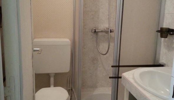 Logement tudiant Studio à Le Pr Saint Gervais (93310)