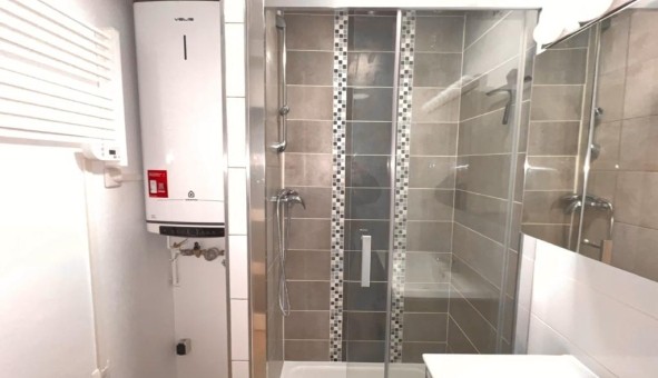 Logement tudiant Studio à Le Pr Saint Gervais (93310)