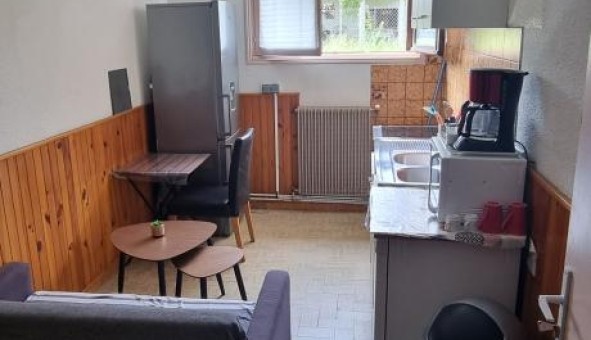 Logement tudiant Location Studio Vide Le Reposoir (74950)