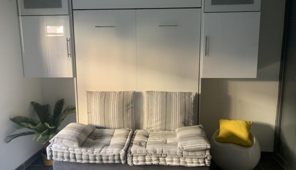 Logement tudiant Studio à Les Adrets de l'Estrel (83600)