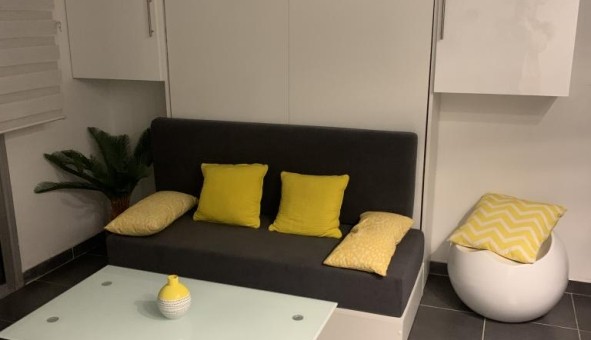 Logement tudiant Studio à Les Adrets de l'Estrel (83600)