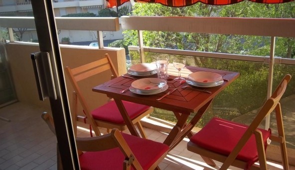 Logement tudiant Studio à Les Adrets de l'Estrel (83600)