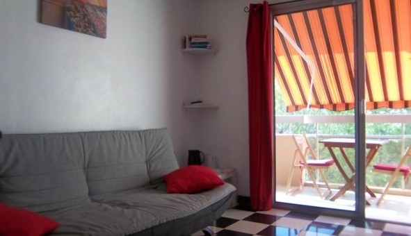 Logement tudiant Studio à Les Adrets de l'Estrel (83600)