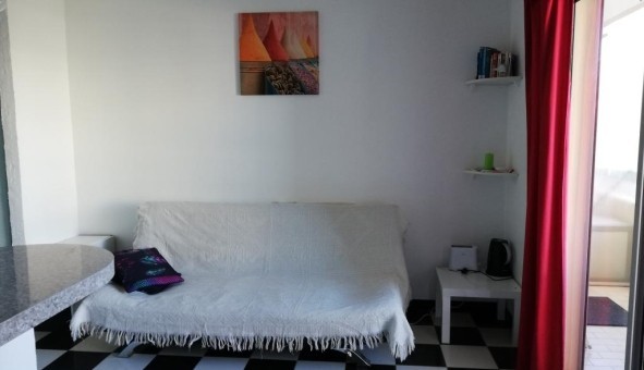 Logement tudiant Studio à Les Adrets de l'Estrel (83600)