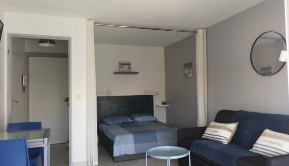 Logement tudiant Studio à Les Adrets de l'Estrel (83600)
