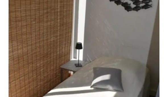 Logement tudiant Studio à Les Adrets de l'Estrel (83600)