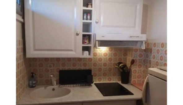 Logement tudiant Studio à Les Adrets de l'Estrel (83600)